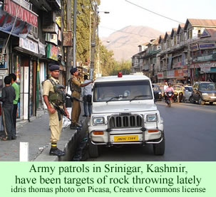 Army patrol in Srinigar